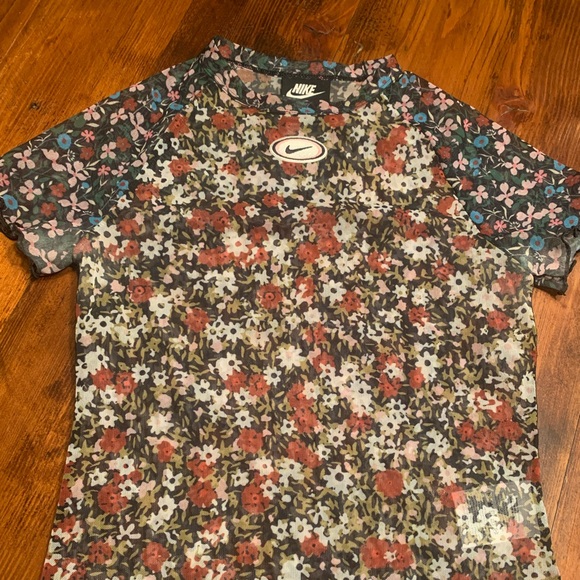 Vintage floral Nike blouse - Picture 2 of 7